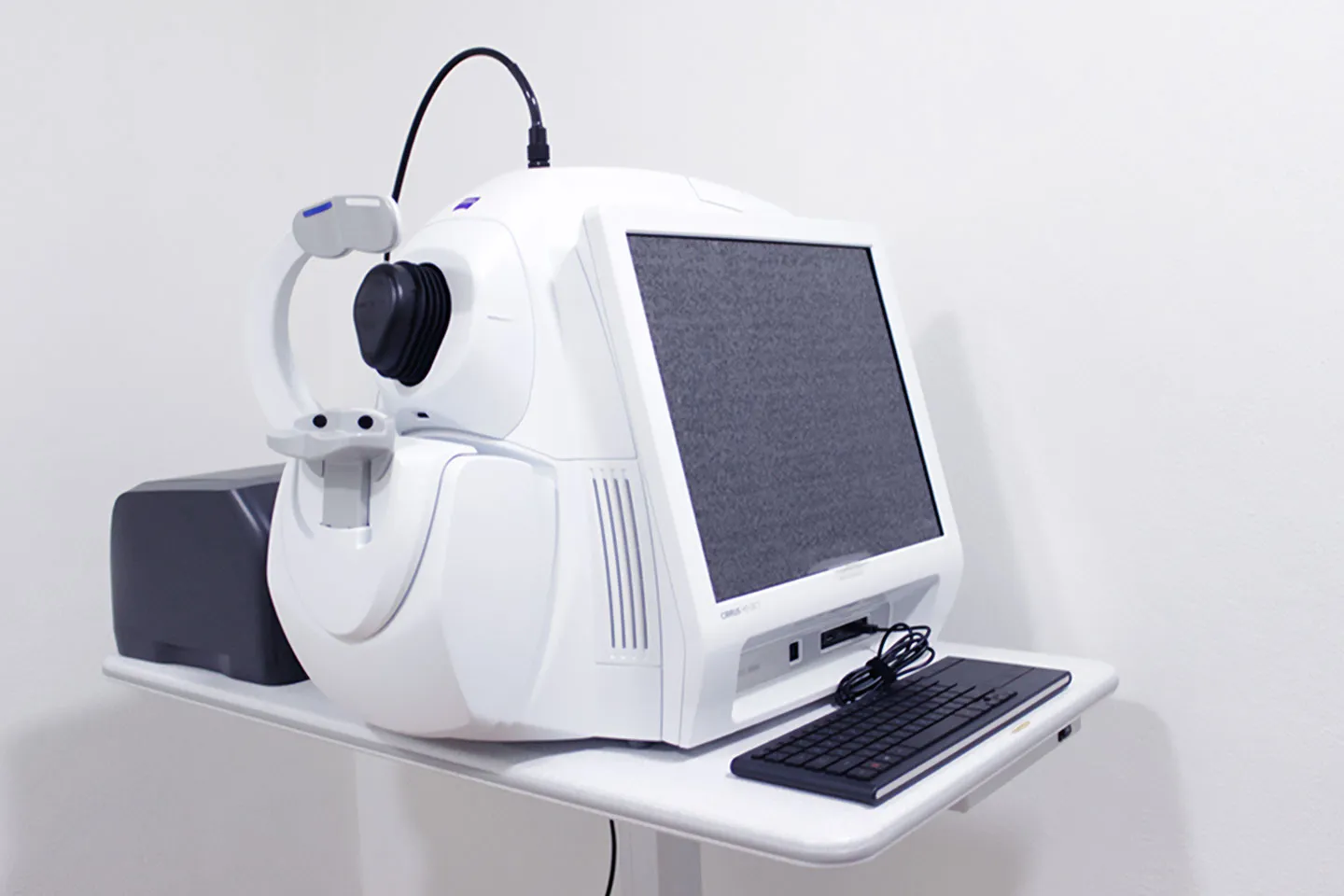 Instalaciones de Oftalmología Dr. Alain Matabuena